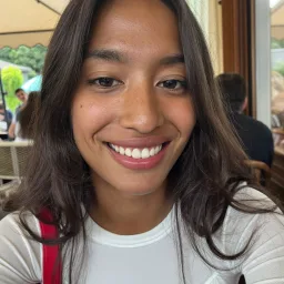 Sofía E.
